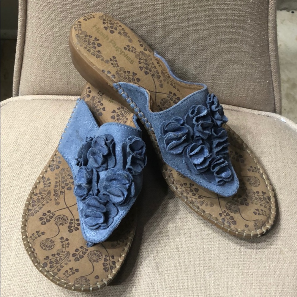 Sandals with wedge flip flop